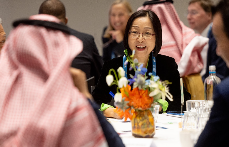 Future Energy Leaders at the Ministerial Roundtable