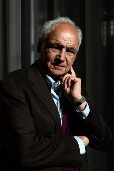 Roger  Abravanel
